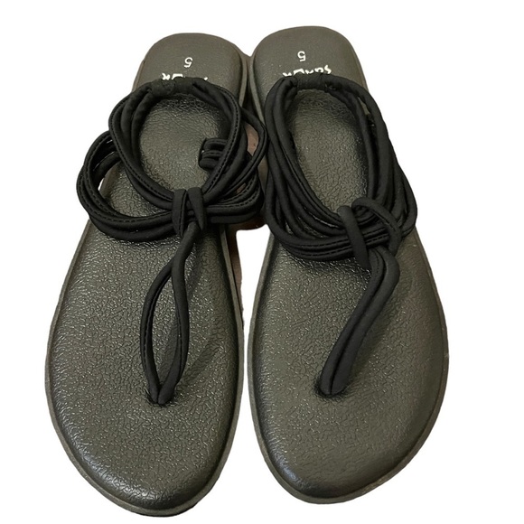 Sanuk Shoes - Sanuk Black Yoga Sunshine Sandals Stretch Uppers Sz 5